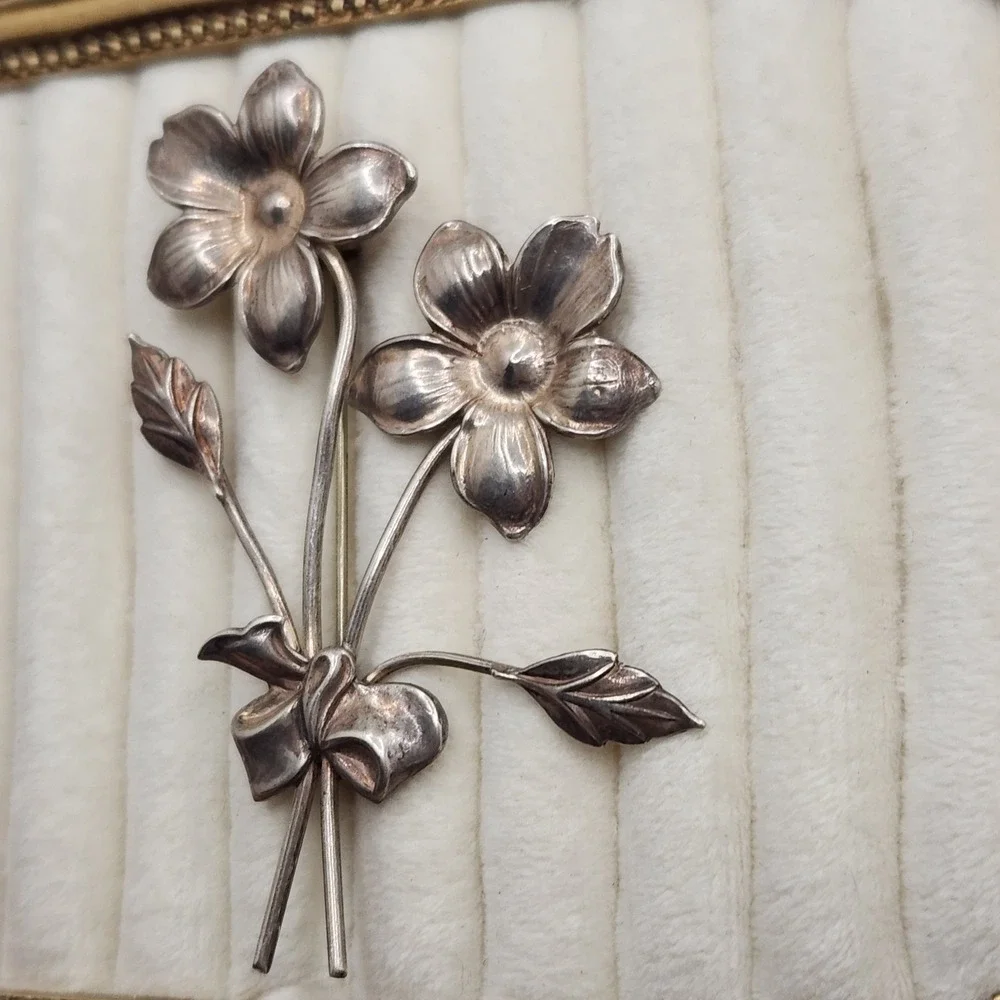 Vintage Sterling Silver Floral Bouquet Brooch 3D Sculpted Flowers Leaf Pin
